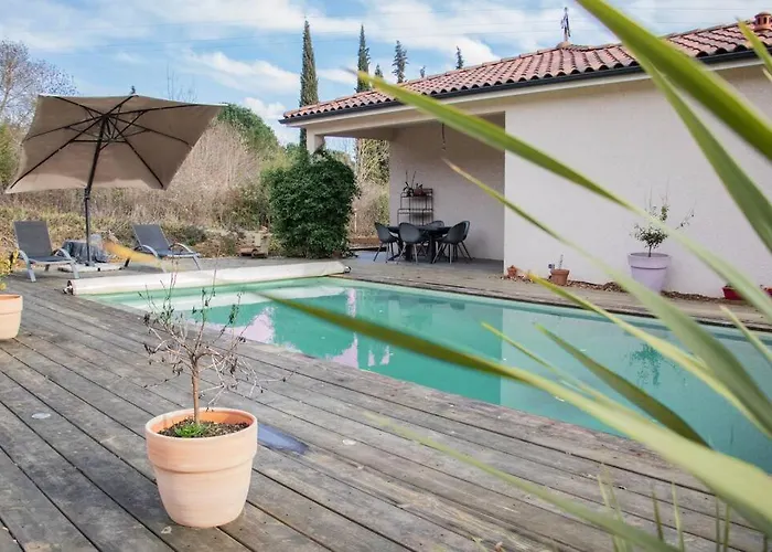 Grande Avec Vue Et Piscine Villa *