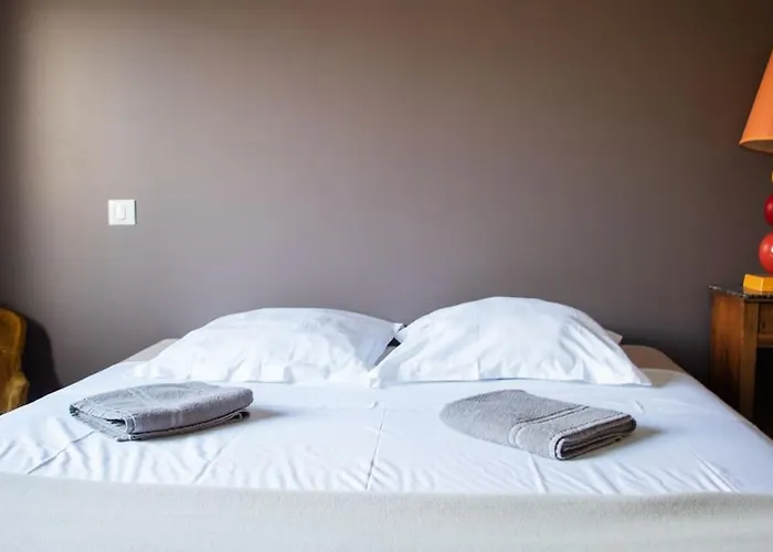 Villa Grande Avec Vue Et Piscine