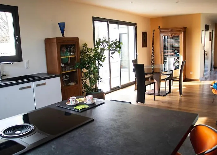 Grande Avec Vue Et Piscine Villa *